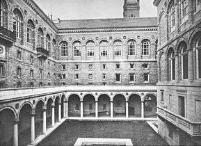 Boston_Public_Library_courtyard2.jpg
